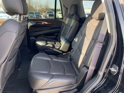 Certified 2017 Cadillac Escalade Luxury image 21