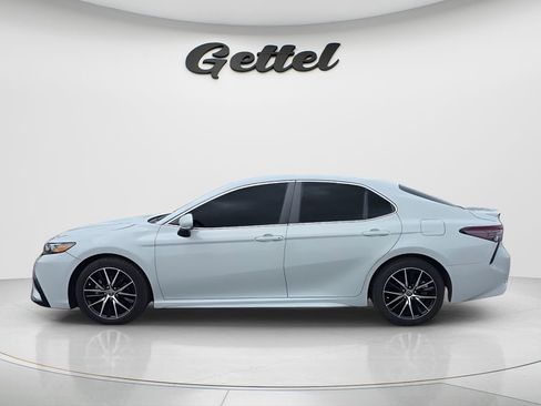Used 2023 Toyota Camry SE image 8