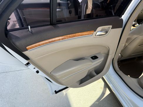 Used 2013 Chrysler 300 C w/ Light Group AWD/4WD image 20