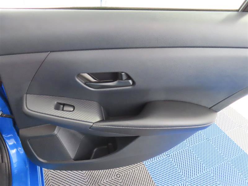 Used 2025 Nissan Sentra SV FWD image 31