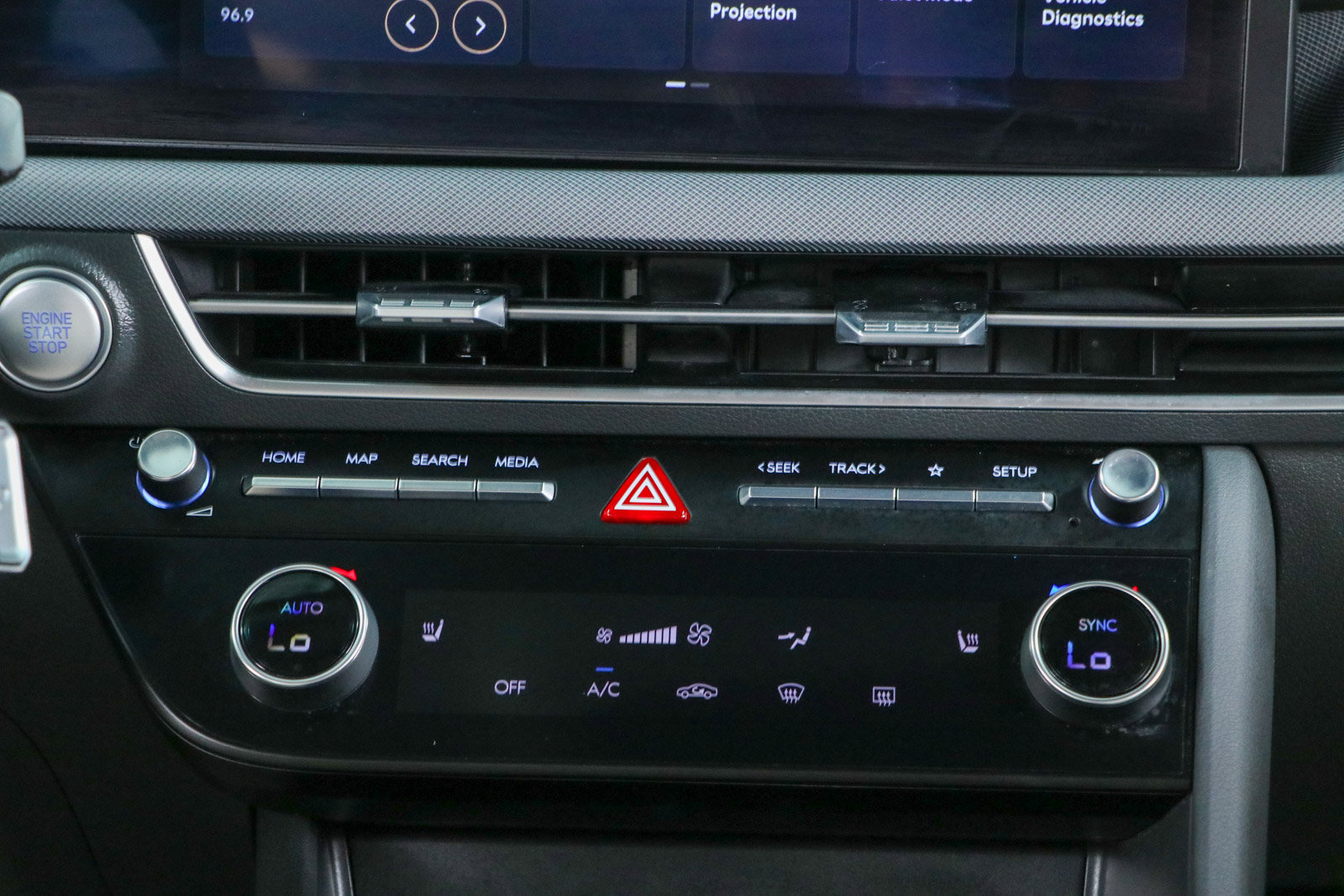 Used 2025 Hyundai Sonata SEL FWD image 20