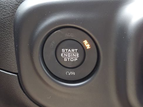 Used 2023 Jeep Wrangler Unlimited Sport AWD/4WD image 23