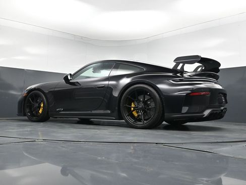 Certified 2026 Porsche 911 GT3 w/ Chrono Package RWD image 22
