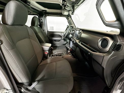 Used 2023 Jeep Wrangler Unlimited w/ 8.4" Radio Group image 26