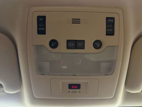 Used 2014 Lexus IS 350 w/ Navigation Package RWD image 34