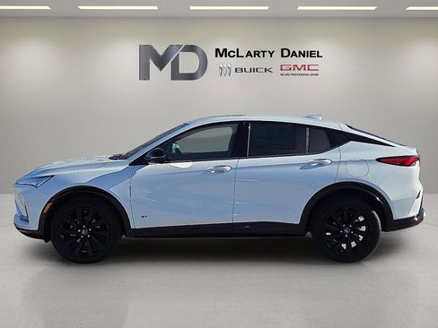 New 2026 Buick Envista Sport Touring w/ Convenience I Package image 3