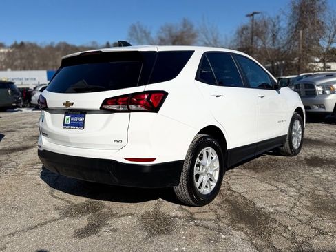 Used 2022 Chevrolet Equinox LS w/ LS Convenience Package image 6