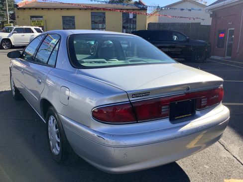 Used 2003 Buick Century Custom image 5