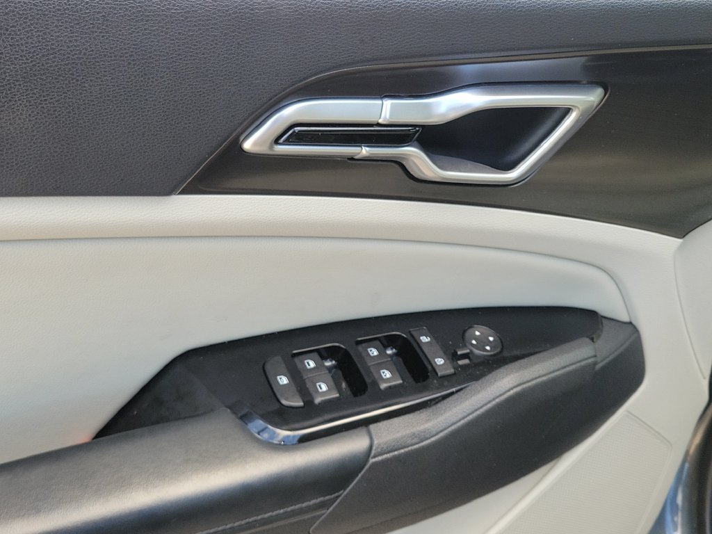 Certified 2024 Kia Sportage EX FWD image 21