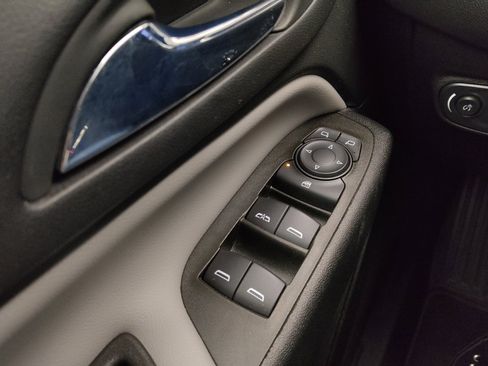 Used 2023 Chevrolet Equinox LT FWD image 27