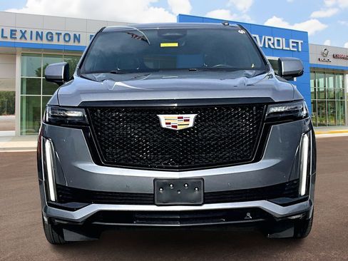 Used 2021 Cadillac Escalade ESV Sport w/ Driver Assist Tech Package image 3