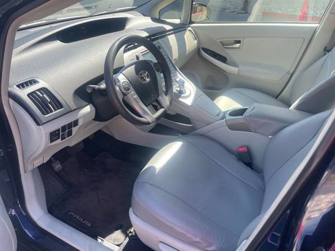 Used 2012 Toyota Prius Two image 11