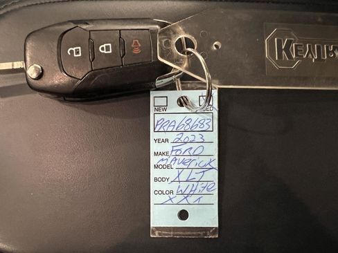 Used 2023 Ford Maverick XLT FWD image 28
