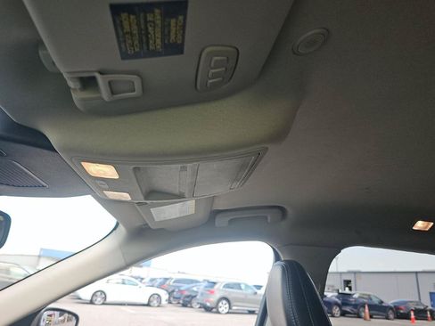 Used 2020 Ford Escape Titanium AWD/4WD image 11
