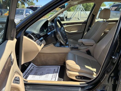 Used 2002 BMW 325i Sedan RWD image 3