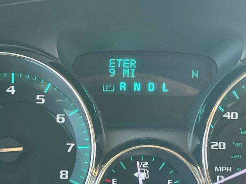 Used 2014 Buick Enclave Leather FWD image 22