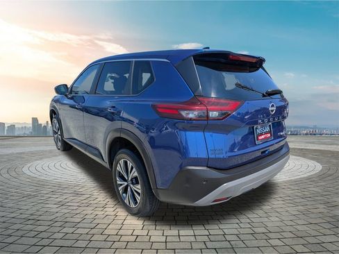Used 2023 Nissan Rogue SV AWD/4WD image 7