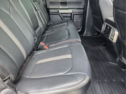 Used 2019 Ford F150 Platinum w/ Equipment Group 701A Luxury AWD/4WD image 30