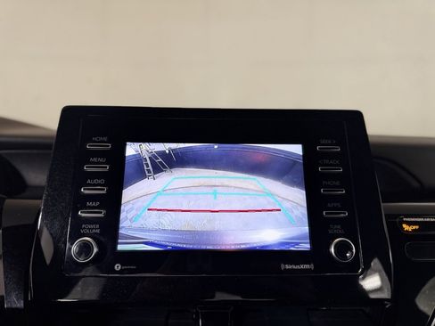 Used 2021 Toyota Camry LE image 17