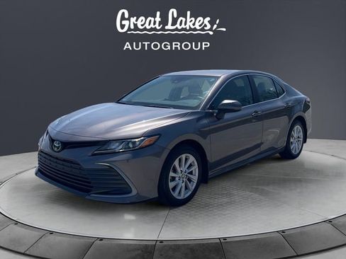 Used 2024 Toyota Camry LE AWD/4WD image 1