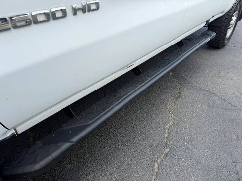 Used 2019 Chevrolet Silverado 2500 W/T AWD/4WD image 58