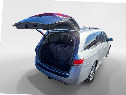 Used 2016 Honda Odyssey Touring Elite image 20