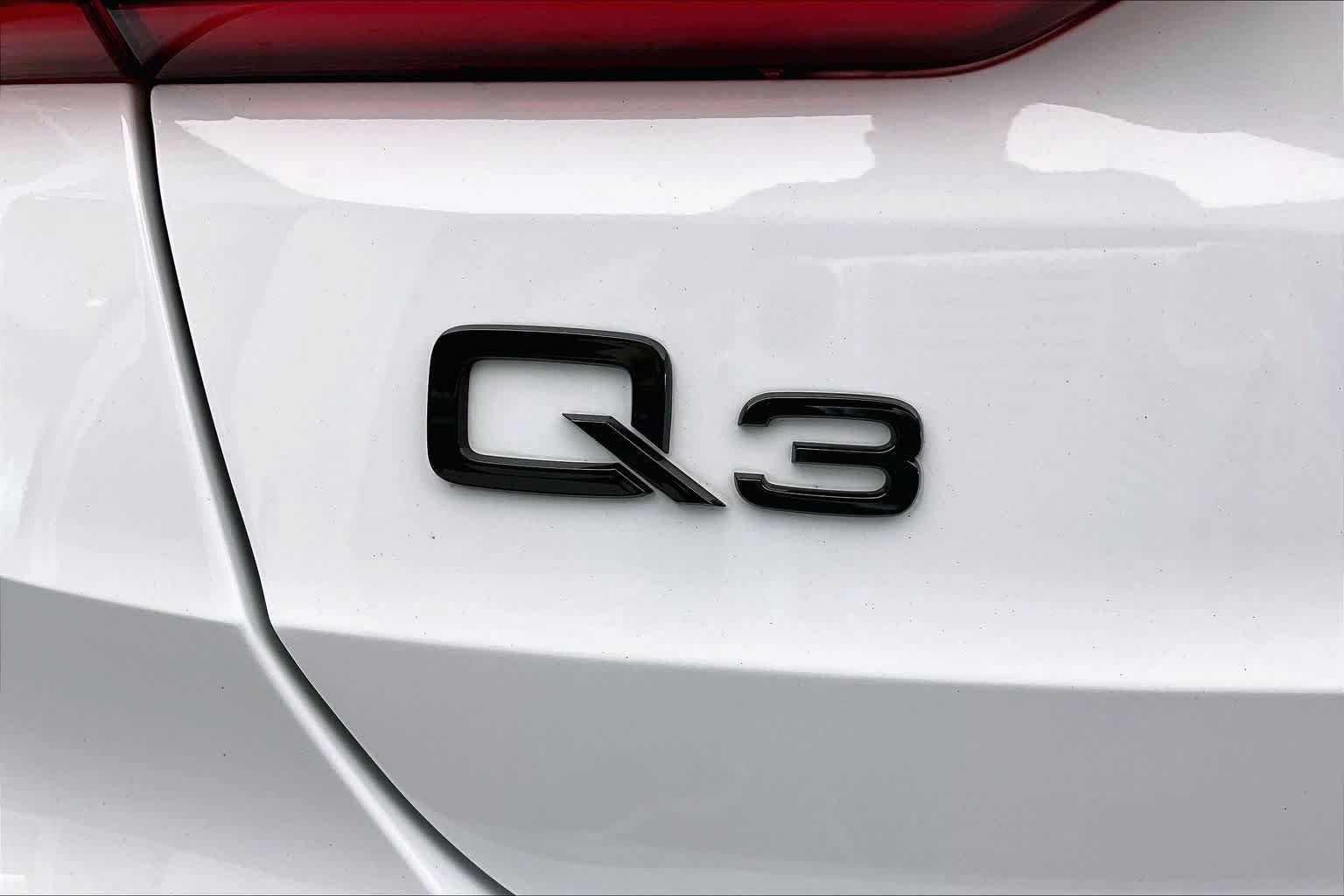 Certified 2024 Audi Q3 2.0T Premium Plus w/ Premium Plus Package AWD/4WD image 33