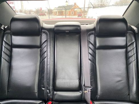 Used 2023 Chrysler 300 C image 33