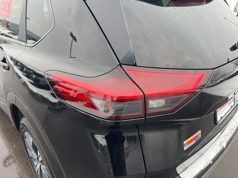 Certified 2023 Nissan Rogue SV image 35