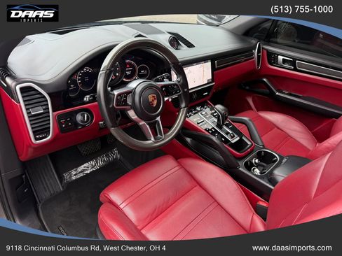 Used 2019 Porsche Cayenne GTS AWD/4WD image 2