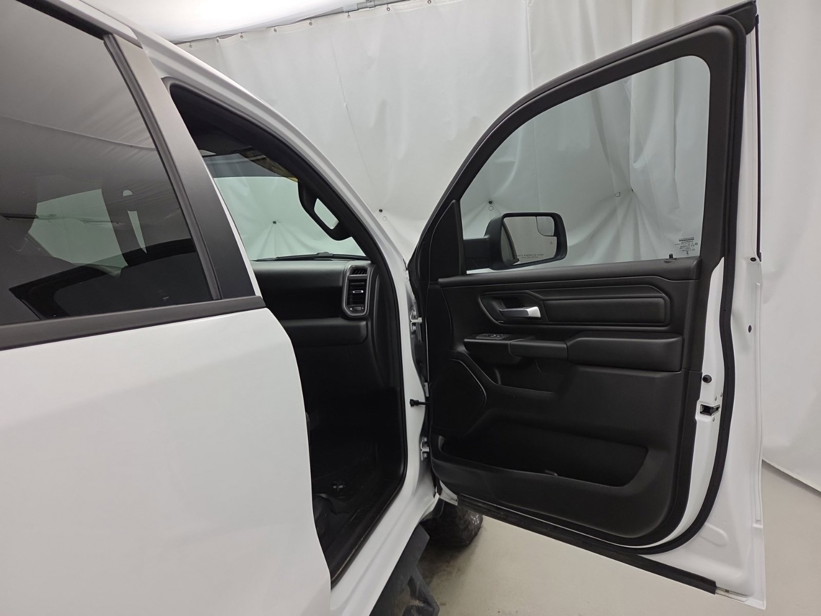 Used 2026 RAM 1500 Warlock AWD/4WD image 40