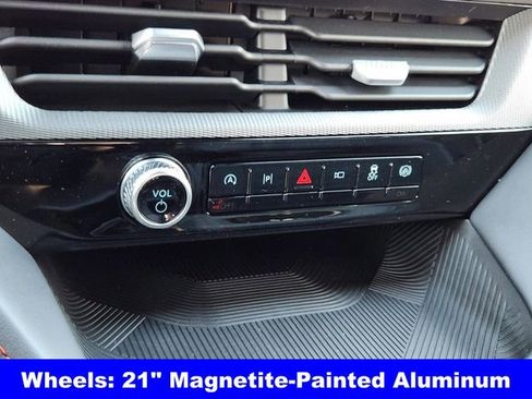 New 2026 Ford Explorer ST-Line w/ ST-Line Street Pack image 19