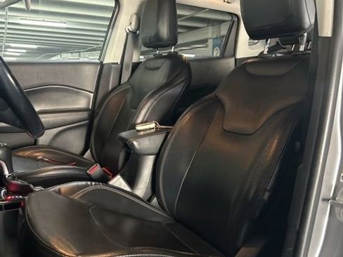 Used 2018 Jeep Compass Limited w/ Navigation Group FWD image 7