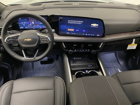 New 2026 Chevrolet Tahoe Premier w/ Sun And Tow Package AWD/4WD image 23