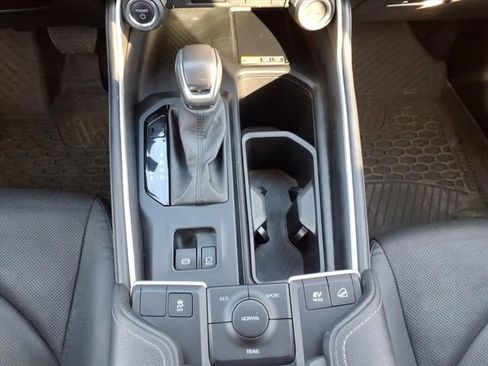 Used 2024 Toyota Grand Highlander Limited image 19