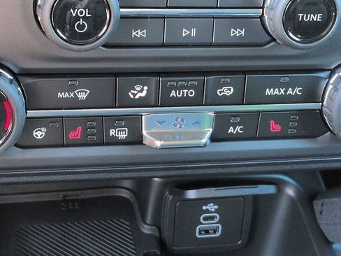 New 2026 Ford Bronco Outer Banks AWD/4WD image 24