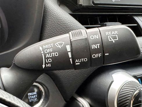Used 2022 Toyota RAV4 XLE w/ Convenience Package AWD/4WD image 30