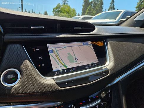 Used 2024 Cadillac XT5 Sportv w/ Technology Package AWD/4WD image 36