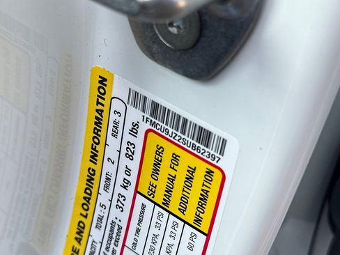 New 2025 Ford Escape Platinum w/ Premium Technology Package image 29