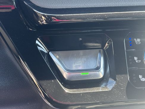 Used 2022 GMC Sierra 1500 AT4 w/ AT4 Premium Package image 17