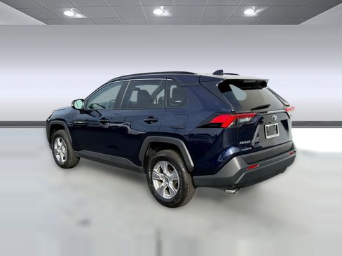 Used 2025 Toyota RAV4 XLE image 3