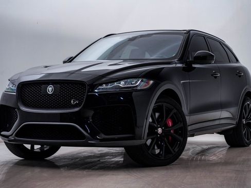 Used 2020 Jaguar F-PACE SVR image 1