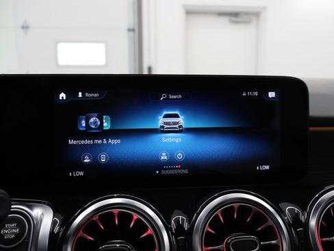 Used 2022 Mercedes-Benz GLB 35 AMG 4MATIC image 57