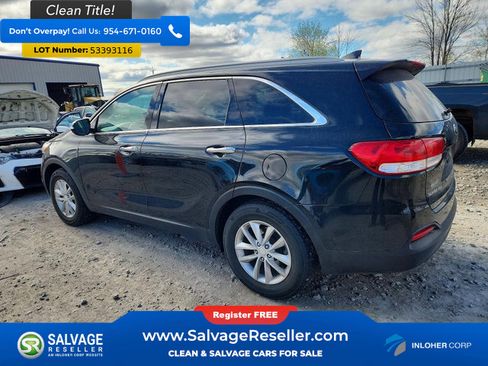 Used 2016 Kia Sorento LX w/ LX Convenience Package AWD/4WD image 3