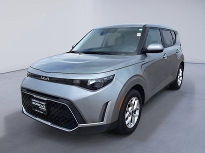 Used 2025 Kia Soul LX w/ LX Technology Package