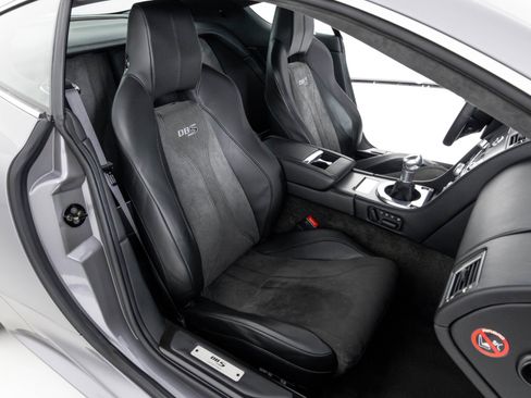 Used 2009 Aston Martin DBS Coupe image 35