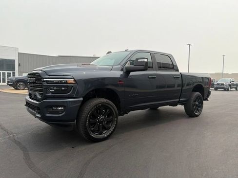 Used 2025 RAM 2500 Laramie w/ Night Edition AWD/4WD image 3
