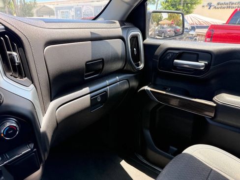Used 2019 Chevrolet Silverado 1500 LT AWD/4WD image 21