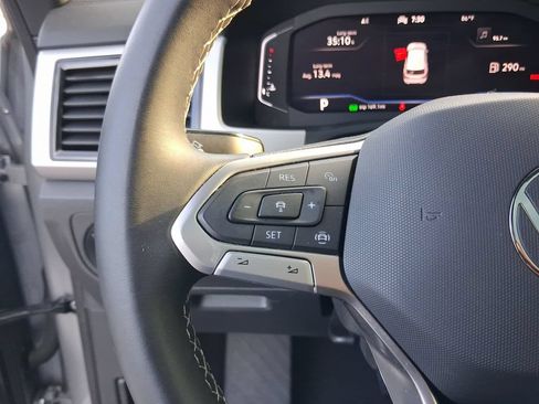 Certified 2023 Volkswagen Atlas Cross Sport SE w/ Panoramic Sunroof Package FWD image 20