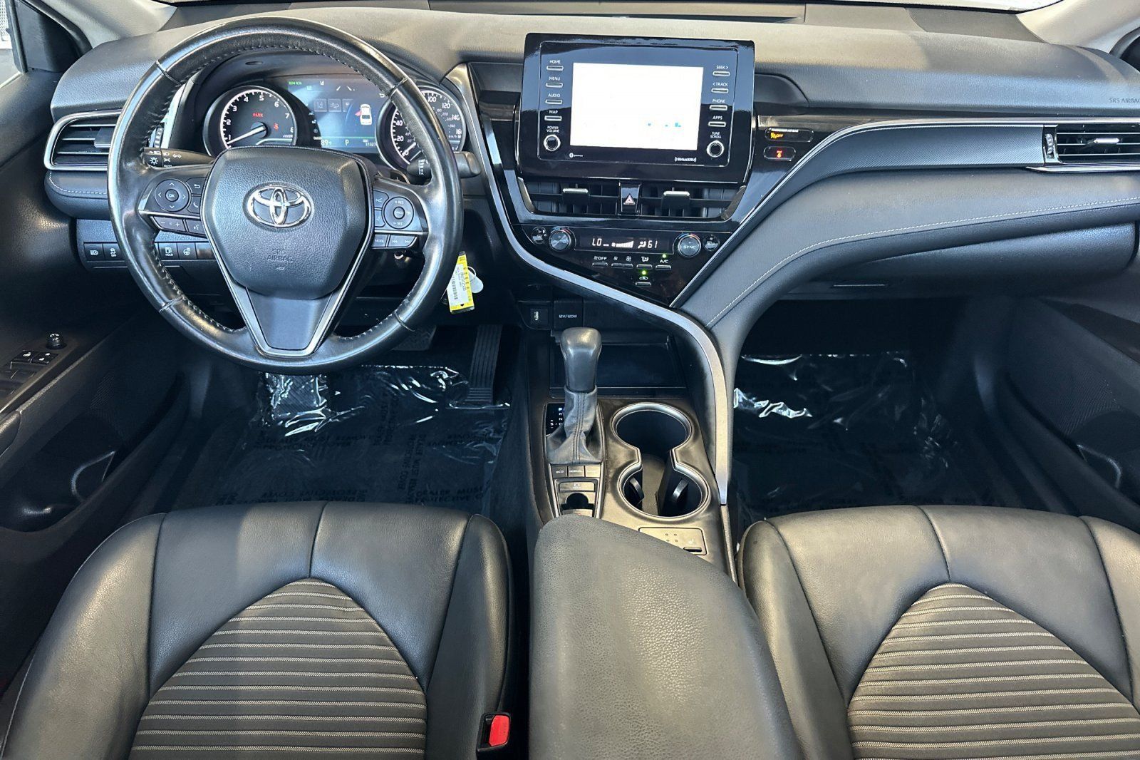 Used 2024 Toyota Camry SE w/ Cold Weather Package AWD/4WD image 12